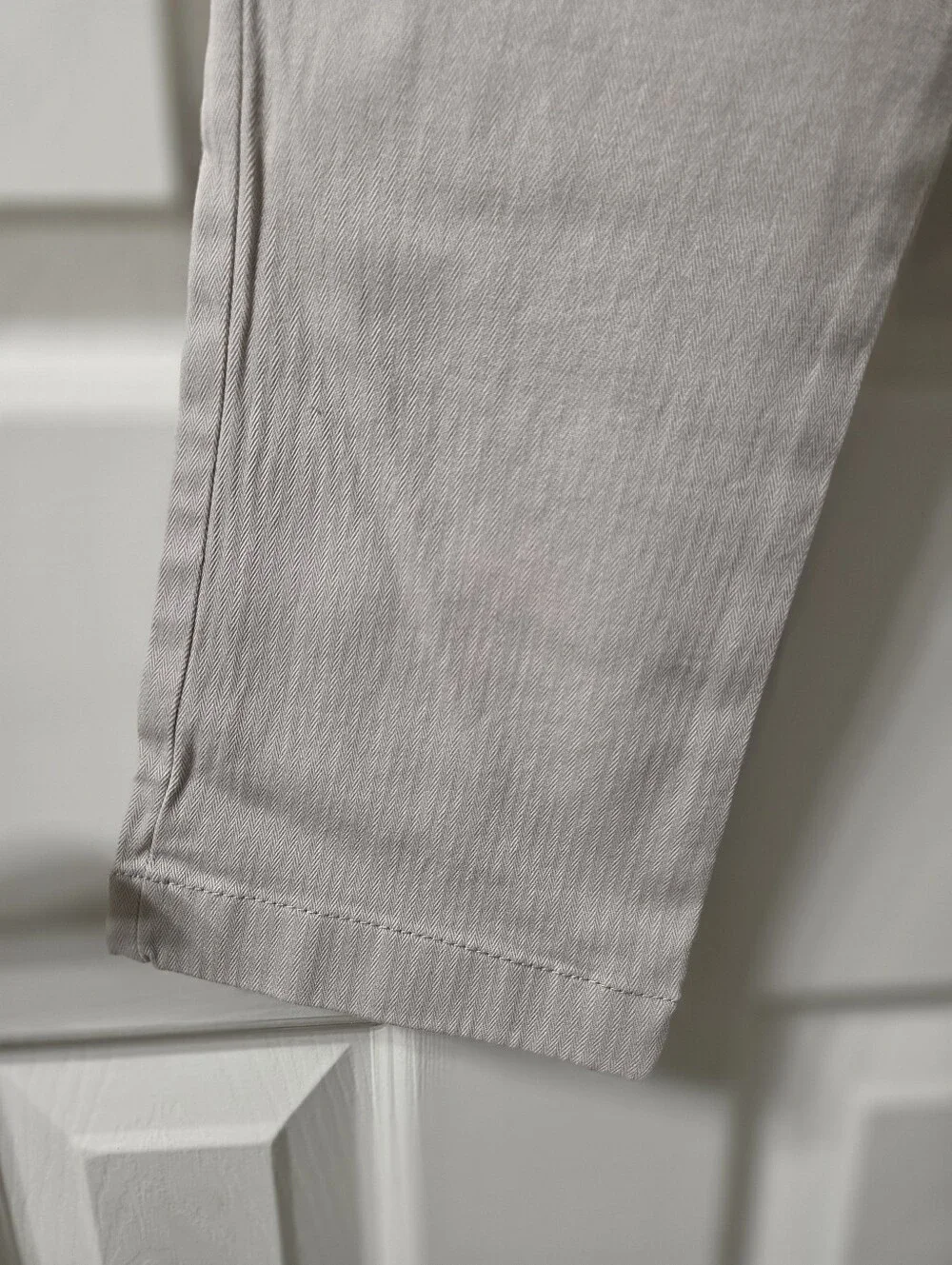 NWT Vineyard Vines OUTLET Boys Pull On Herringbone Chino Pant Taupe Color Size 6